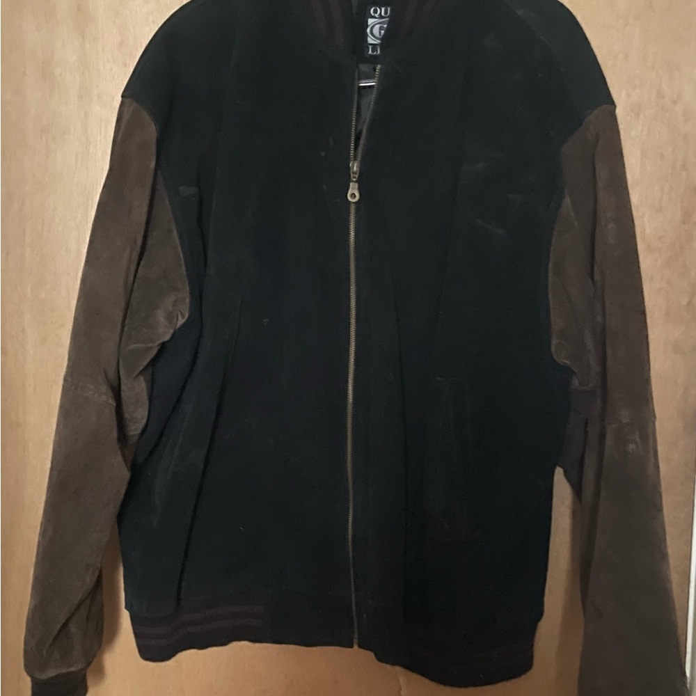 Men's Black and Brown Jacket